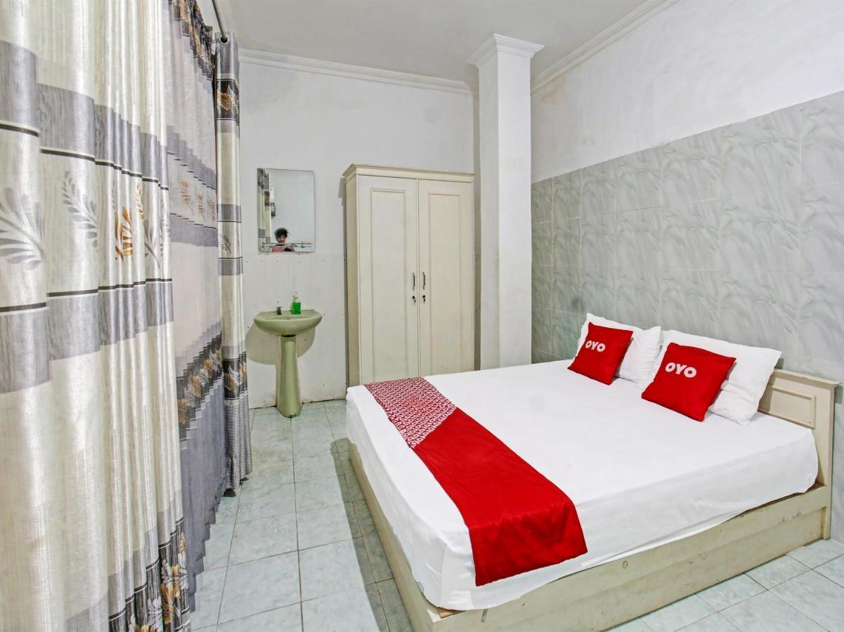 Oyo 3741 Mutiara Syariah 1 Hotel Mataram Exterior foto