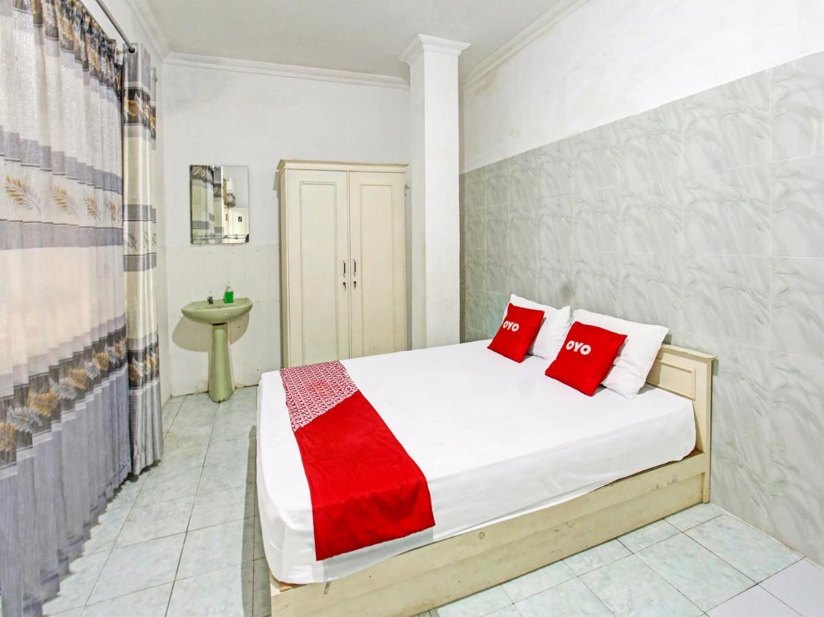 Oyo 3741 Mutiara Syariah 1 Hotel Mataram Exterior foto