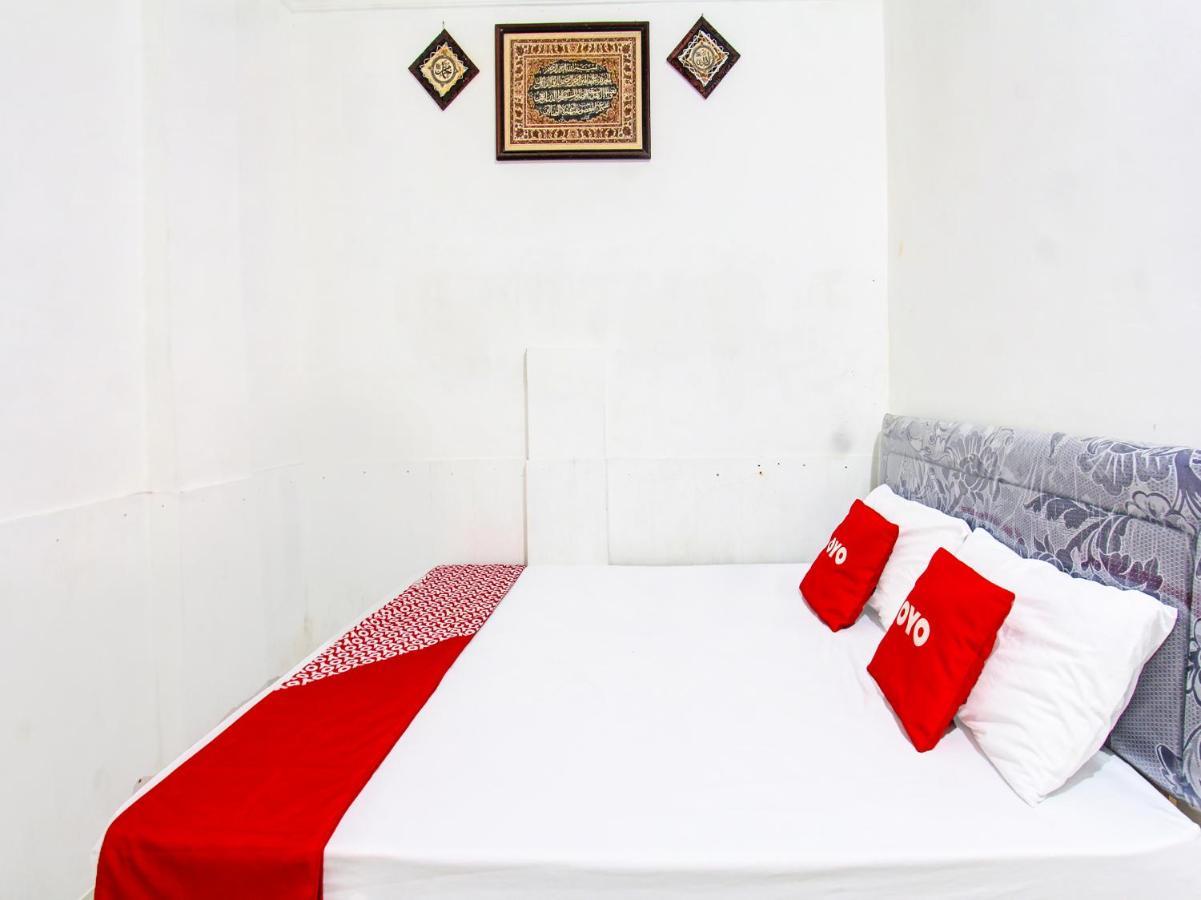 Oyo 3741 Mutiara Syariah 1 Hotel Mataram Exterior foto